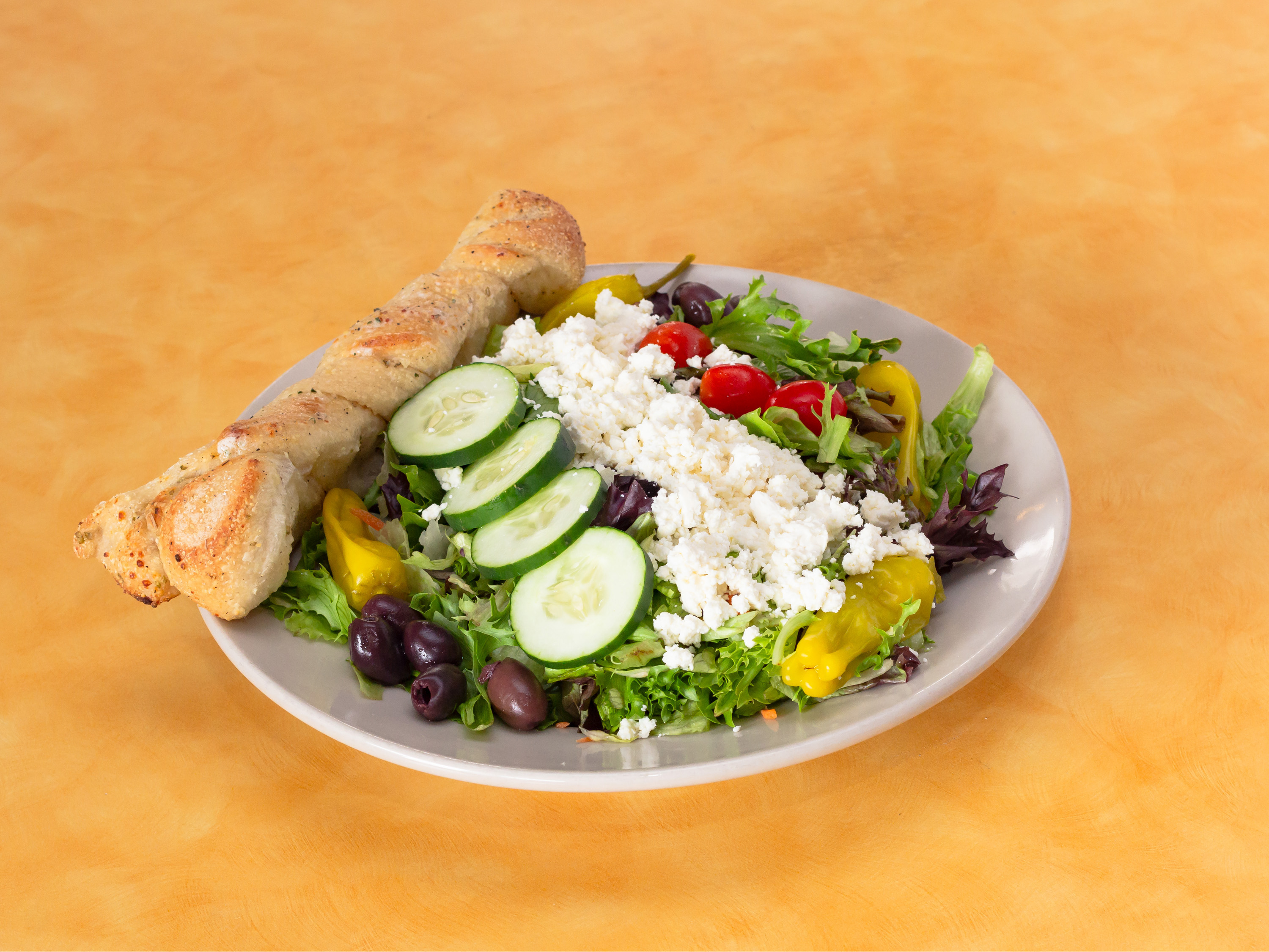 Order Full Greek Salad food online from Spaghetti Eddie Pizza Cafe store, Chesapeake on bringmethat.com