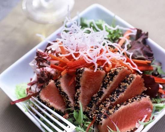 Order Seared Ahi Tuna Salad food online from Midori Sushi store, Highland Park on bringmethat.com