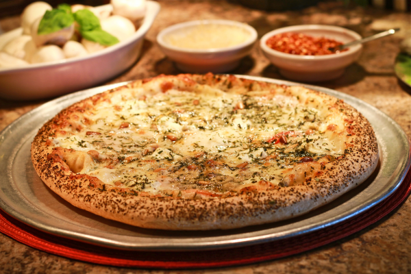 Order Cheese Pizza food online from Romes Pizza store, Helotes on bringmethat.com