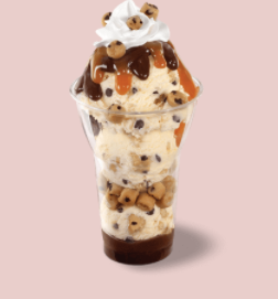 Order Chocolate Chip Cookie Dough Layered Sundae food online from Baskin-Robbins store, Northbrook on bringmethat.com