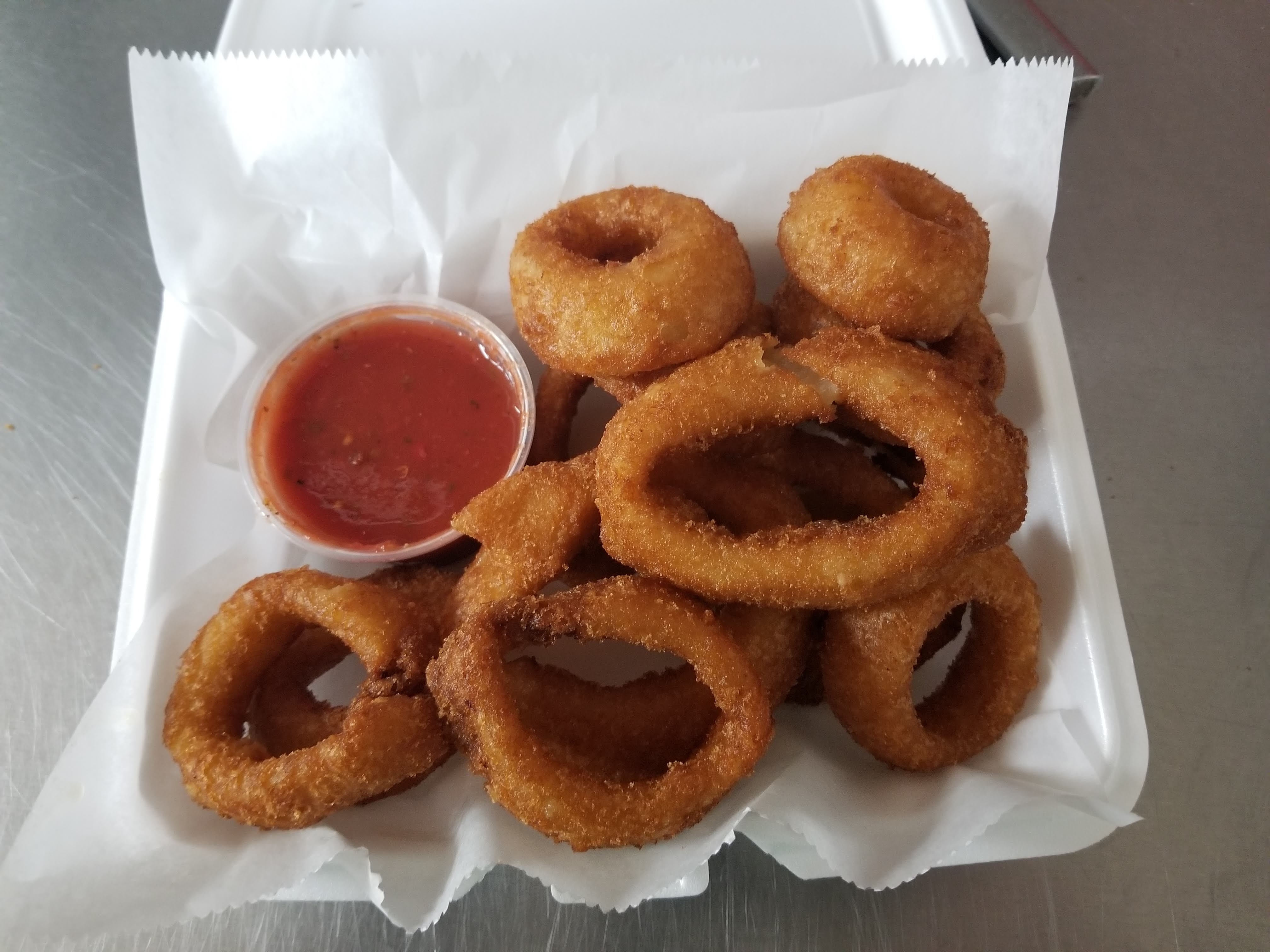 Order Beer Battered Onion Rings food online from Pizza Italia store, Pittsburgh on bringmethat.com