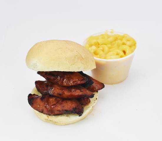Order Kid's Hot Link Sandwich Special food online from Brothers BBQ store, Broomfield on bringmethat.com