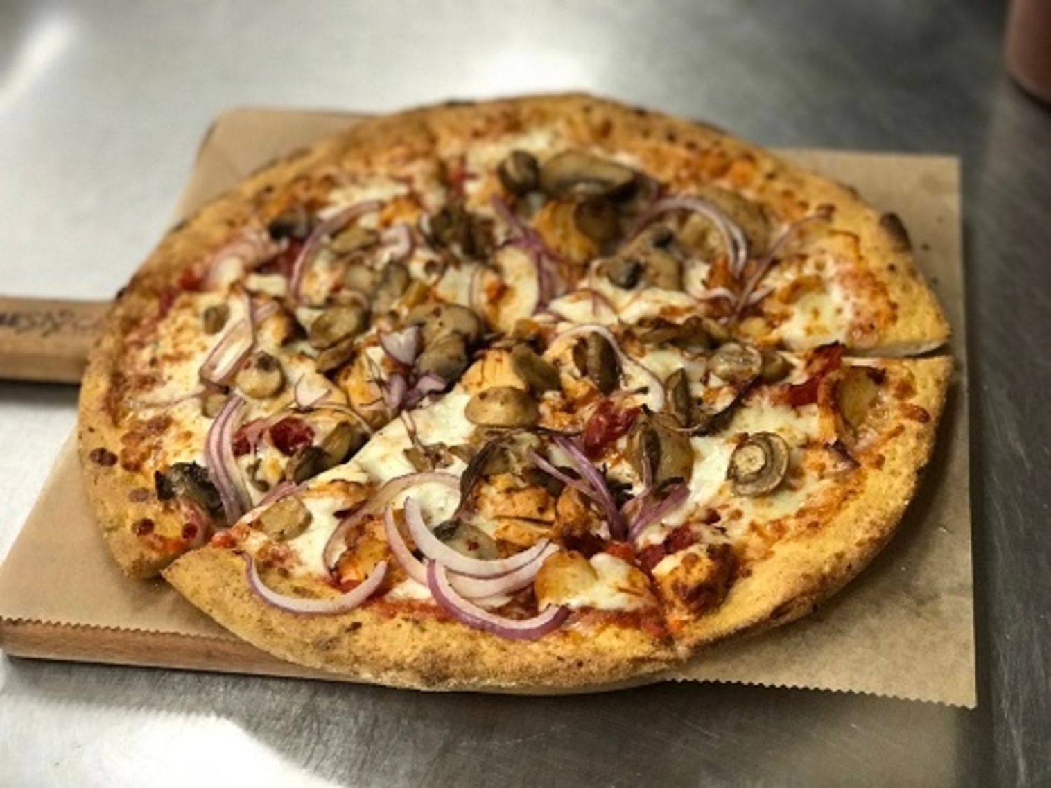 Order 16" Buffalo Chicken Pizza food online from Homeslyce Columbia store, Columbia on bringmethat.com