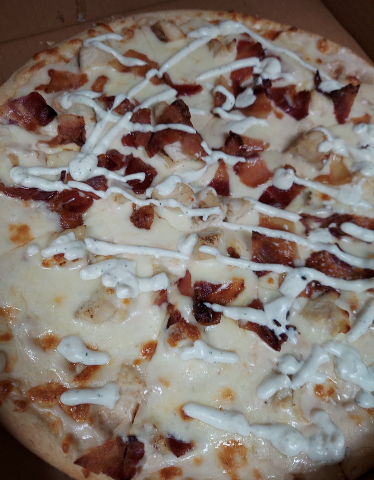 Order Chicken Bacon Ranch Pizza food online from Bookworms Cafe store, Mountain Home on bringmethat.com