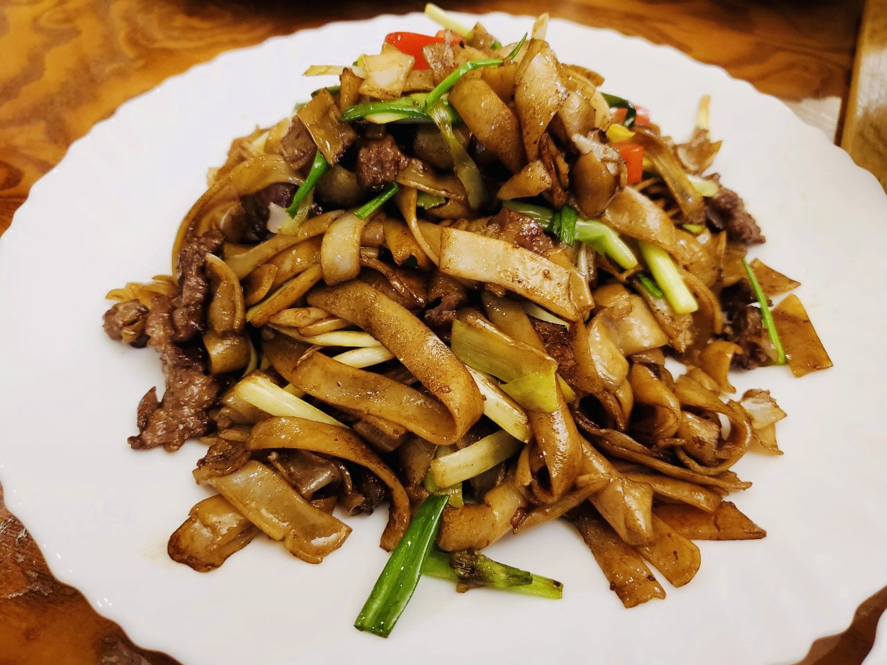 Order 干炒牛河 Beef chow fun food online from Sichuan Tasty store, San Francisco on bringmethat.com