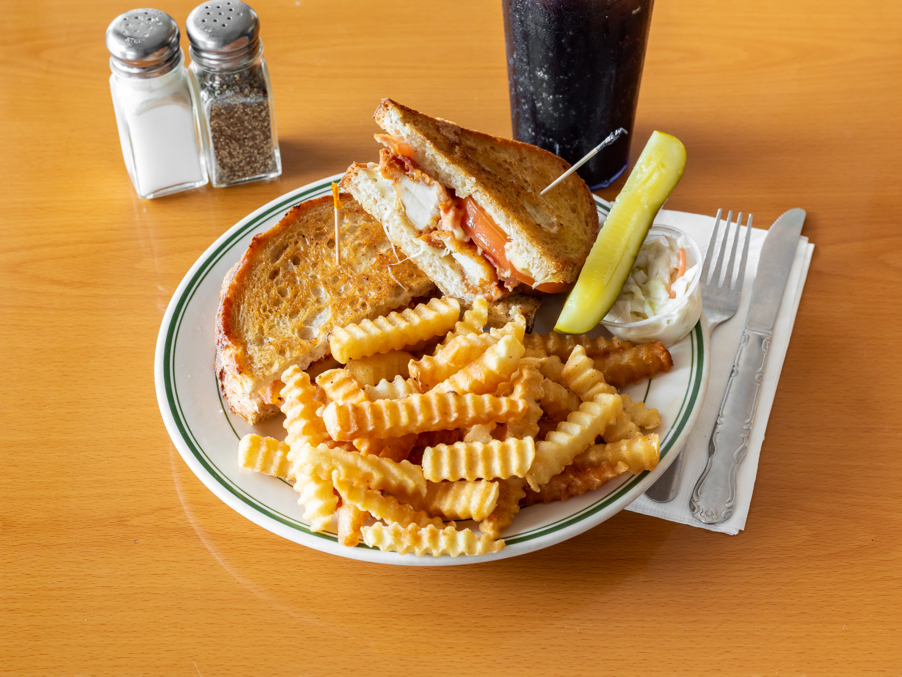 Order Crispy Chicken Ranch Melt Sandwich food online from Colonial Coffee Shoppe store, Howell Township on bringmethat.com