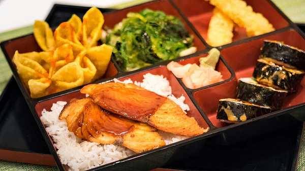 Order Salmon Teriyaki Bento food online from Extreme Teriyaki Grill Express store, Tucker on bringmethat.com