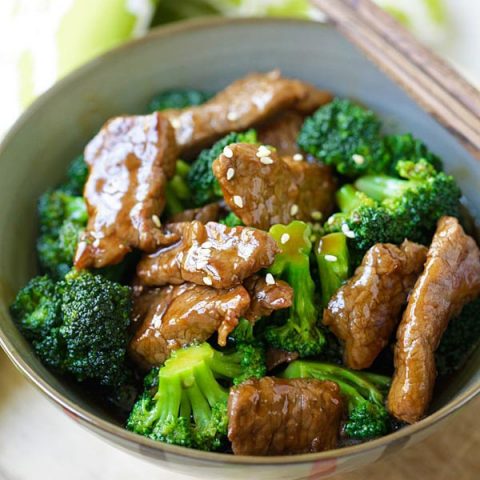 Order M3. Beef with Green food online from Jasmine Chinese & Asian Cafe store, Lone Tree on bringmethat.com