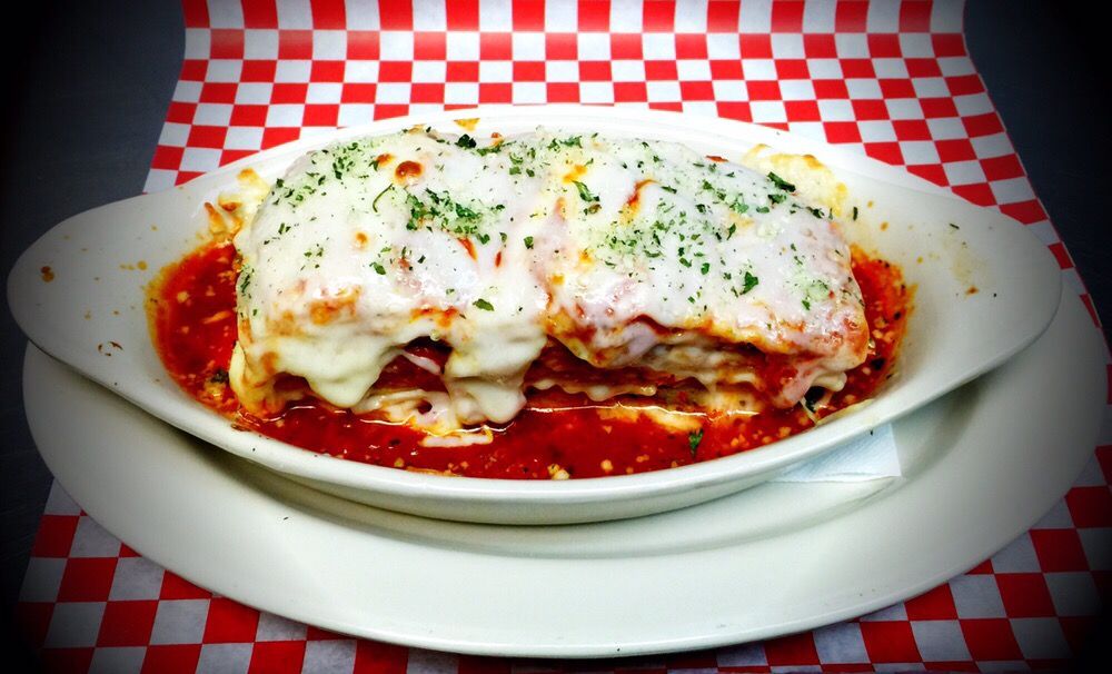 Order Famous Lasagna food online from Submarinos store, Glendale on bringmethat.com