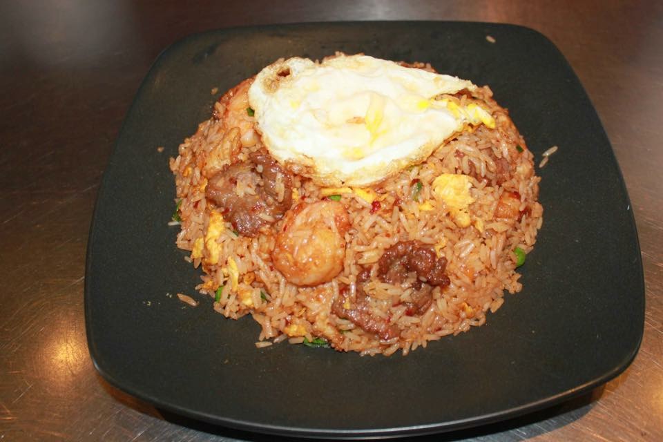 Order 76. Indonesian Fried Rice food online from Jade China store, Riverside on bringmethat.com