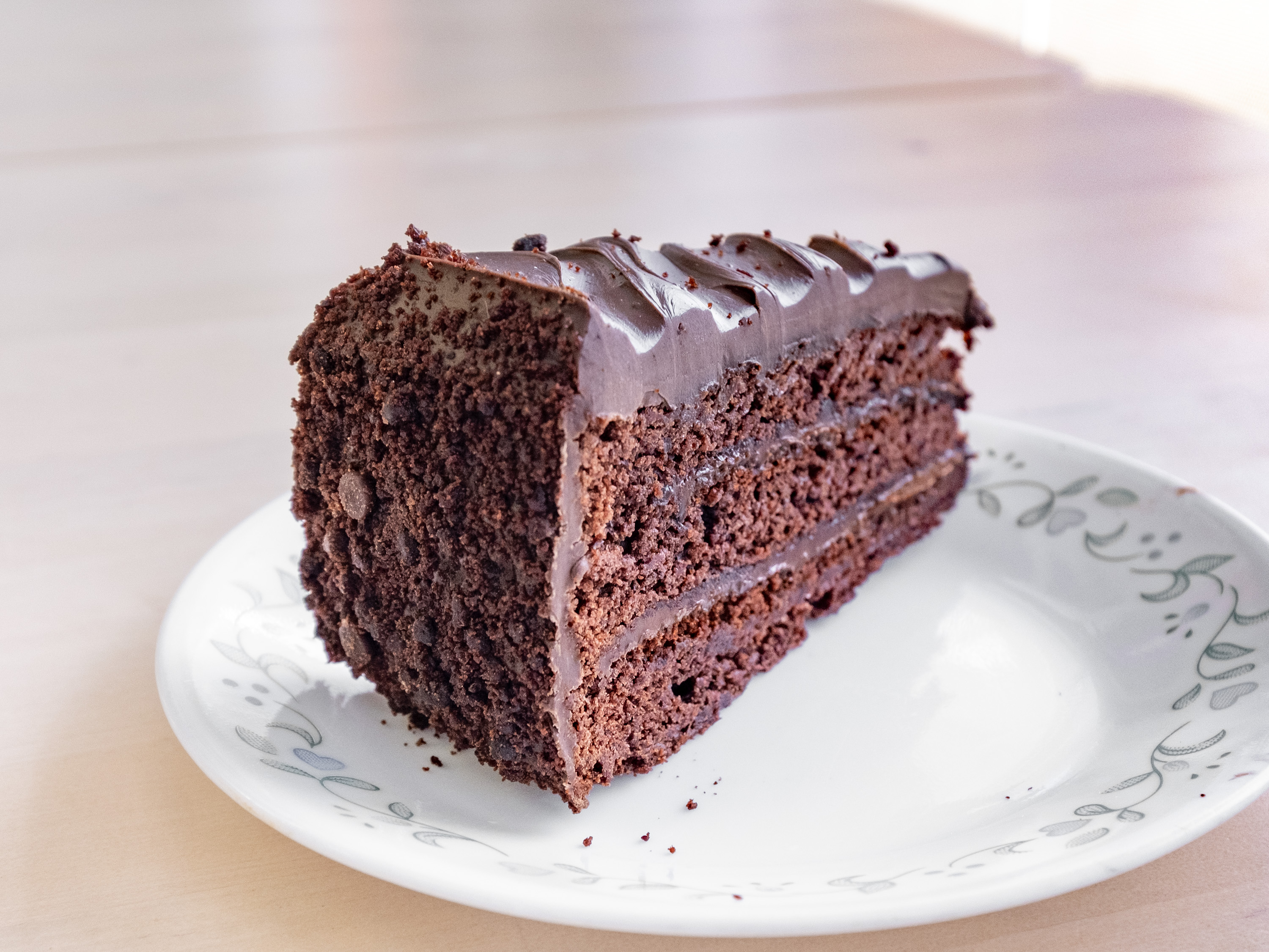 Order Chocolate Cake food online from Cheesy Pizzi store, Bethesda on bringmethat.com