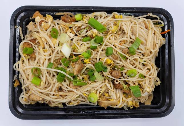 Order Chicken Noodles food online from Curry Point 2 Go store, Bellevue on bringmethat.com