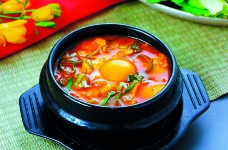 Order G-20B. Organic Soft Tofu Stew (유기농 순두부찌개/有机嫩豆腐汤) food online from Restaurant Namsan store, Los Angeles on bringmethat.com