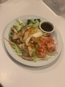 Order Chinese Chicken Salad food online from Chillin Thai Cuisine store, El Monte on bringmethat.com