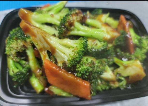 Order Sauteed Broccoli 炒芥兰 food online from Mr. Wonton store, Egg Harbor Township on bringmethat.com