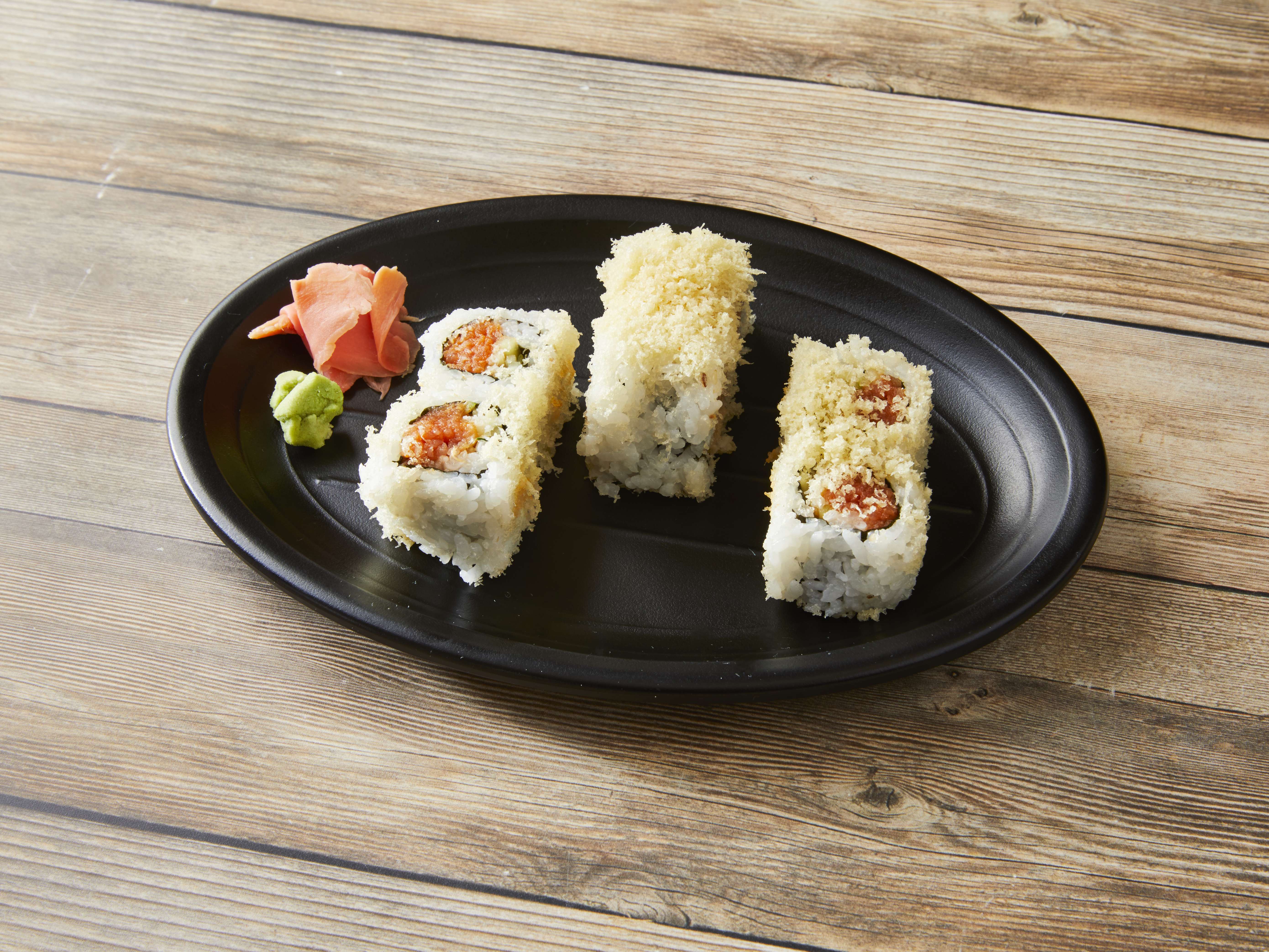 Order Crunchy Spicy Tuna Roll food online from Fin Sushi Bar store, Chicago on bringmethat.com