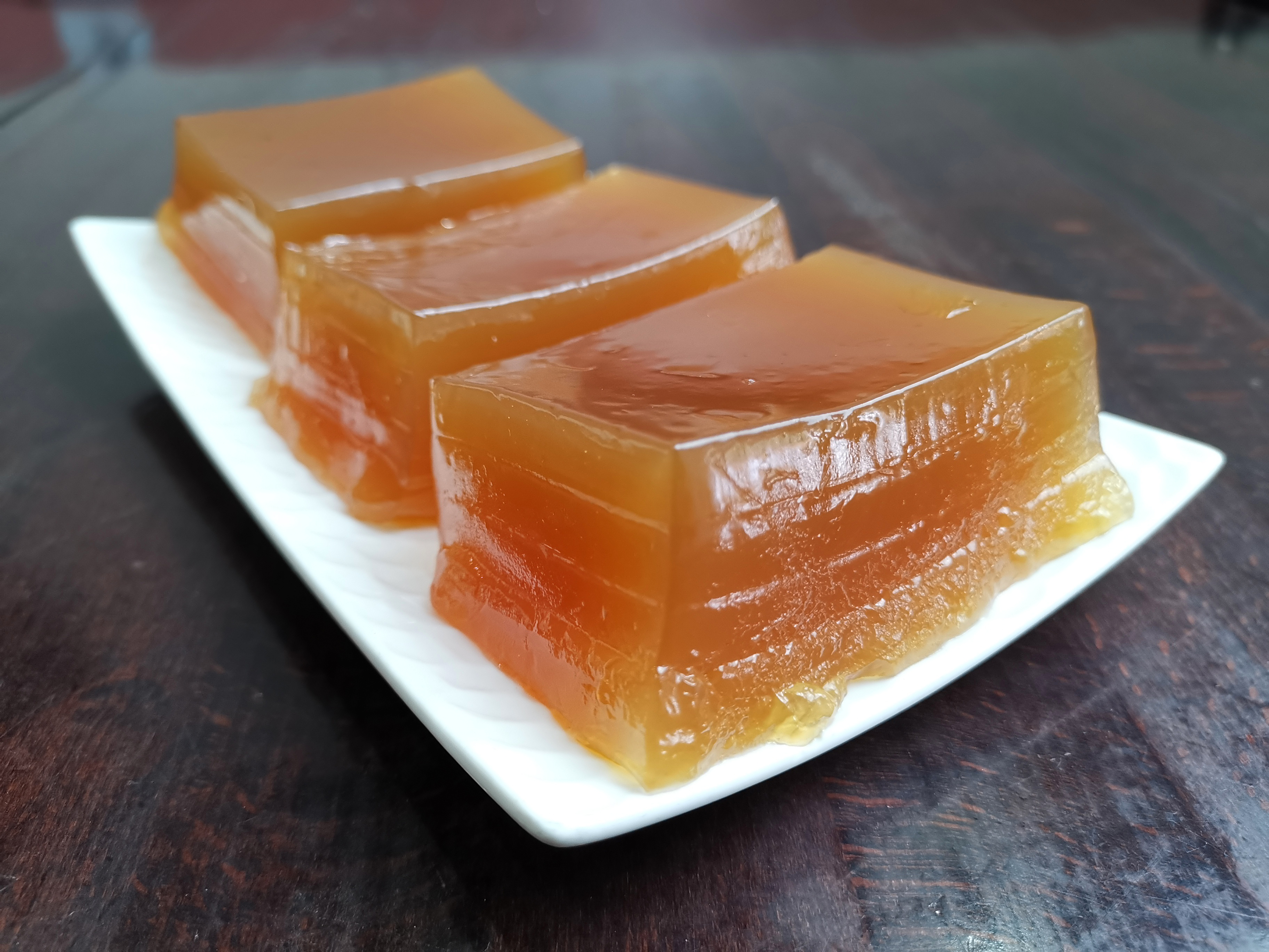 Order 馬蹄糕 Water Chestnut Cake (3 pcs) food online from Broadway Dim Sum store, San Francisco on bringmethat.com