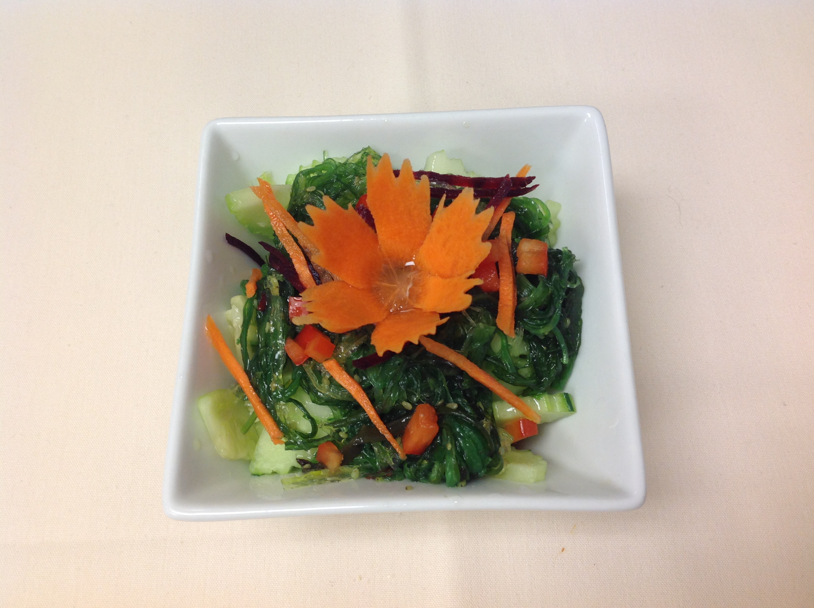 Order 23. Seaweed Salad food online from Nine Thai Cuisine store, Chicago on bringmethat.com