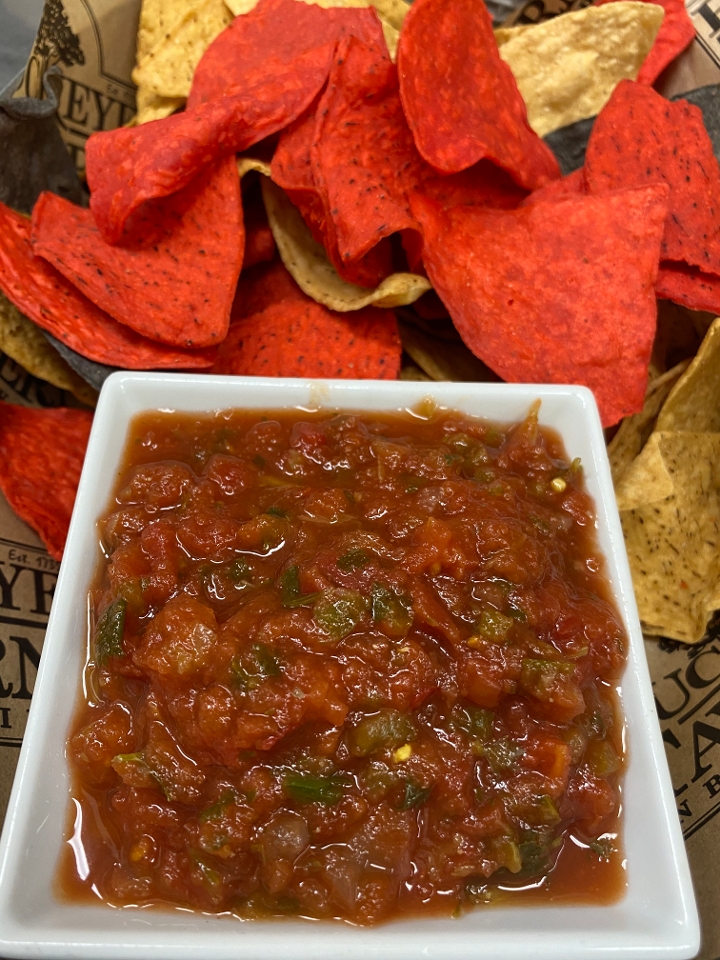 Order Chips & Salsa food online from Buckeye Tavern store, Macungie on bringmethat.com