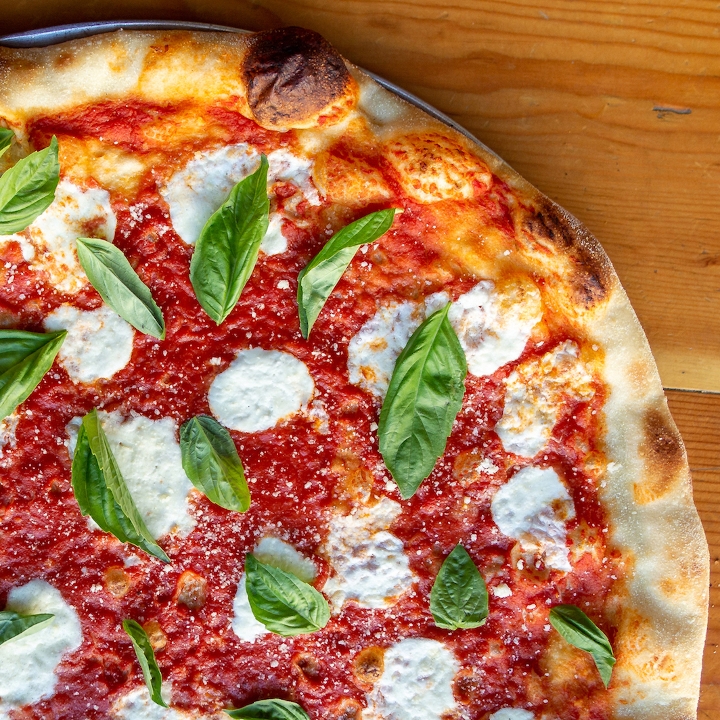 Order Margherita food online from Dimo's Pizza store, Chicago on bringmethat.com