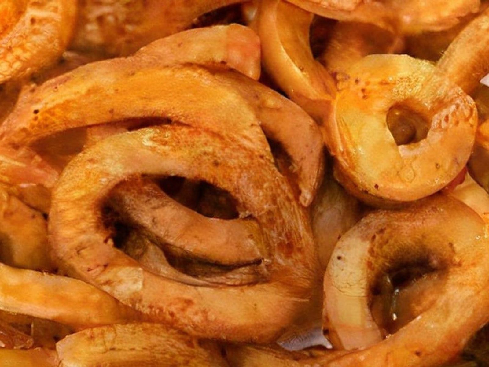 Order SPICY FRIES food online from Lisa's Family Pizzeria - Wakefield store, Melrose on bringmethat.com