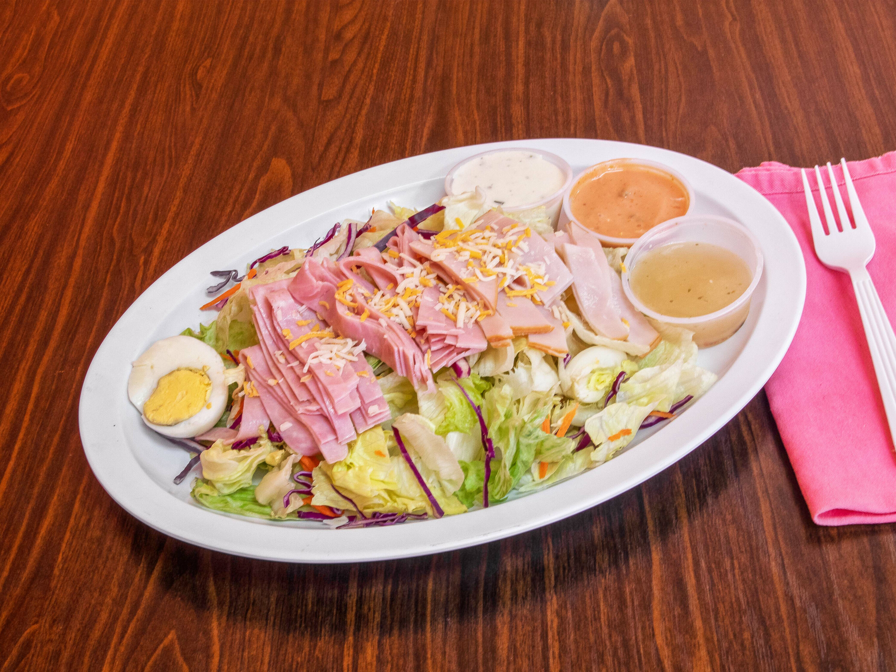 Order Chef Salad food online from Circus Sandwich store, Santa Fe Springs on bringmethat.com