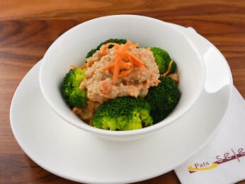 Order Broccoli & Quinoa Mix - Side food online from Pats Select Pizza | Grill store, Gloucester on bringmethat.com