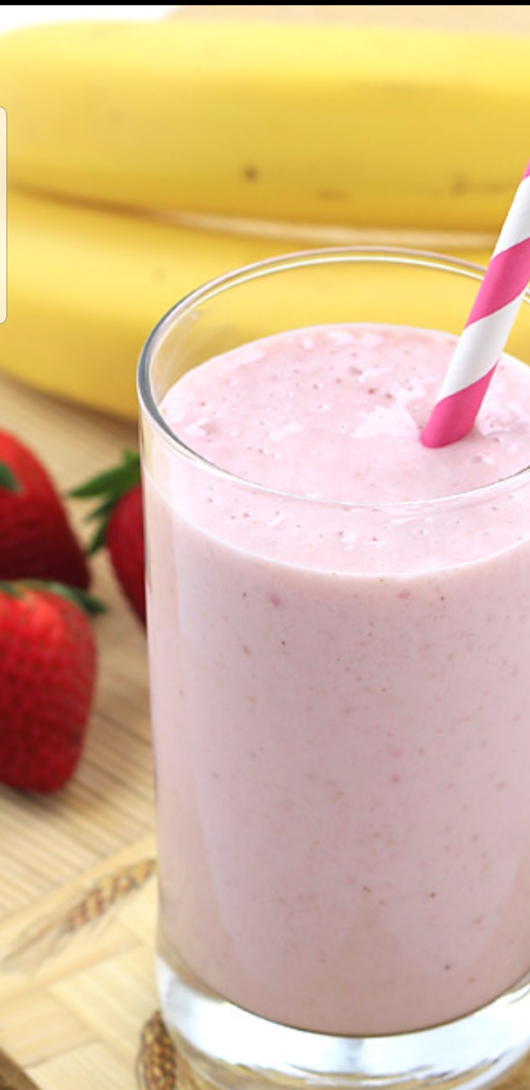 Order Strawberry Banana Smoothie  food online from Bedford gourmet food store, Brooklyn on bringmethat.com