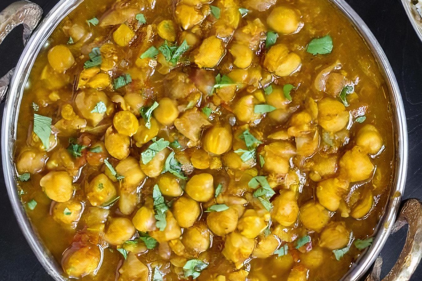 Order CHANNA MASALA (12oz)* food online from Vada Pav store, Mountain View on bringmethat.com