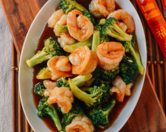 Order Shrimp with Broccoli (qt) food online from Wu's Garden store, Upper Leacock on bringmethat.com