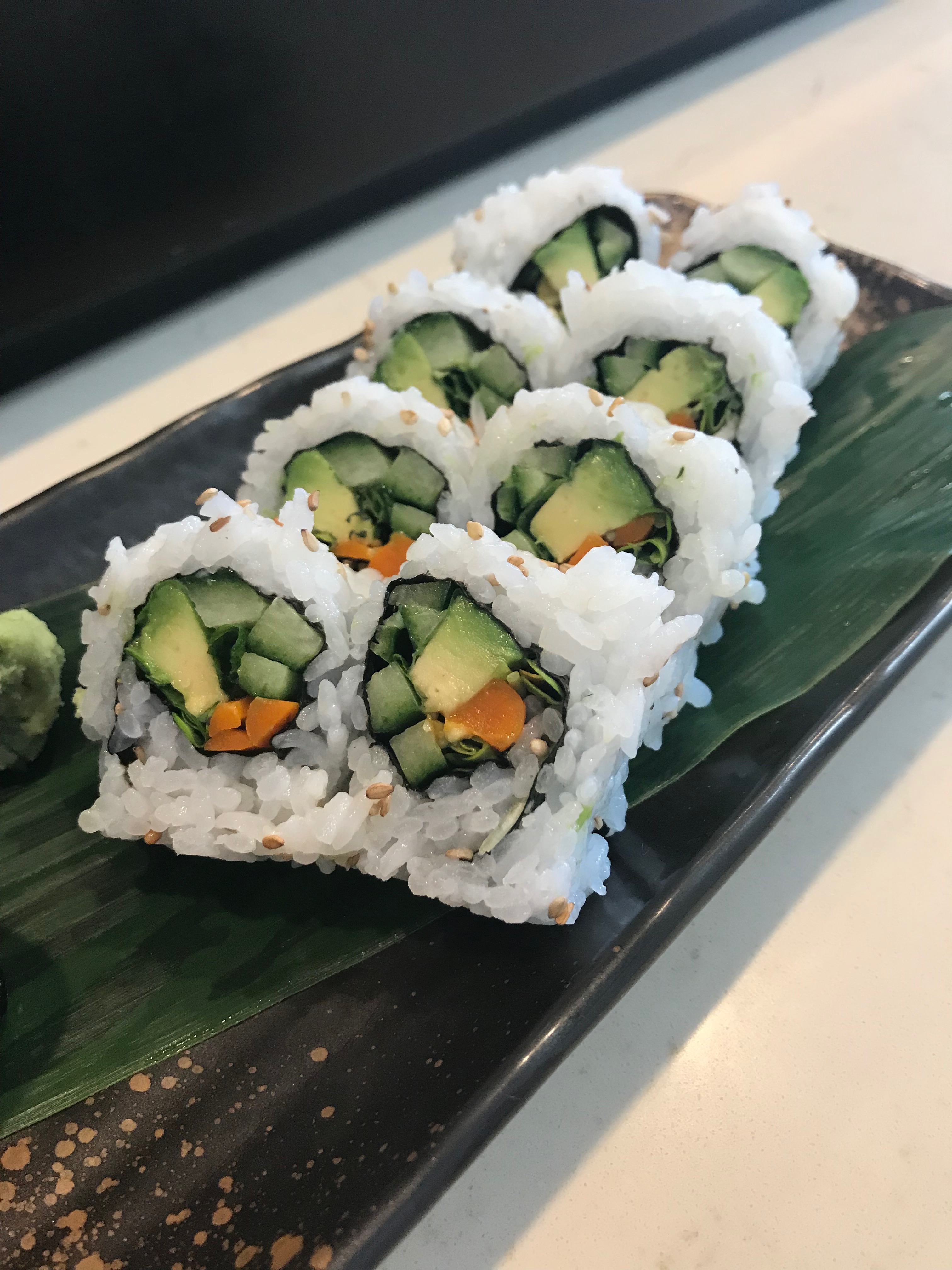 Order Vegetable Roll food online from Sushi Land store, Hacienda Heights on bringmethat.com