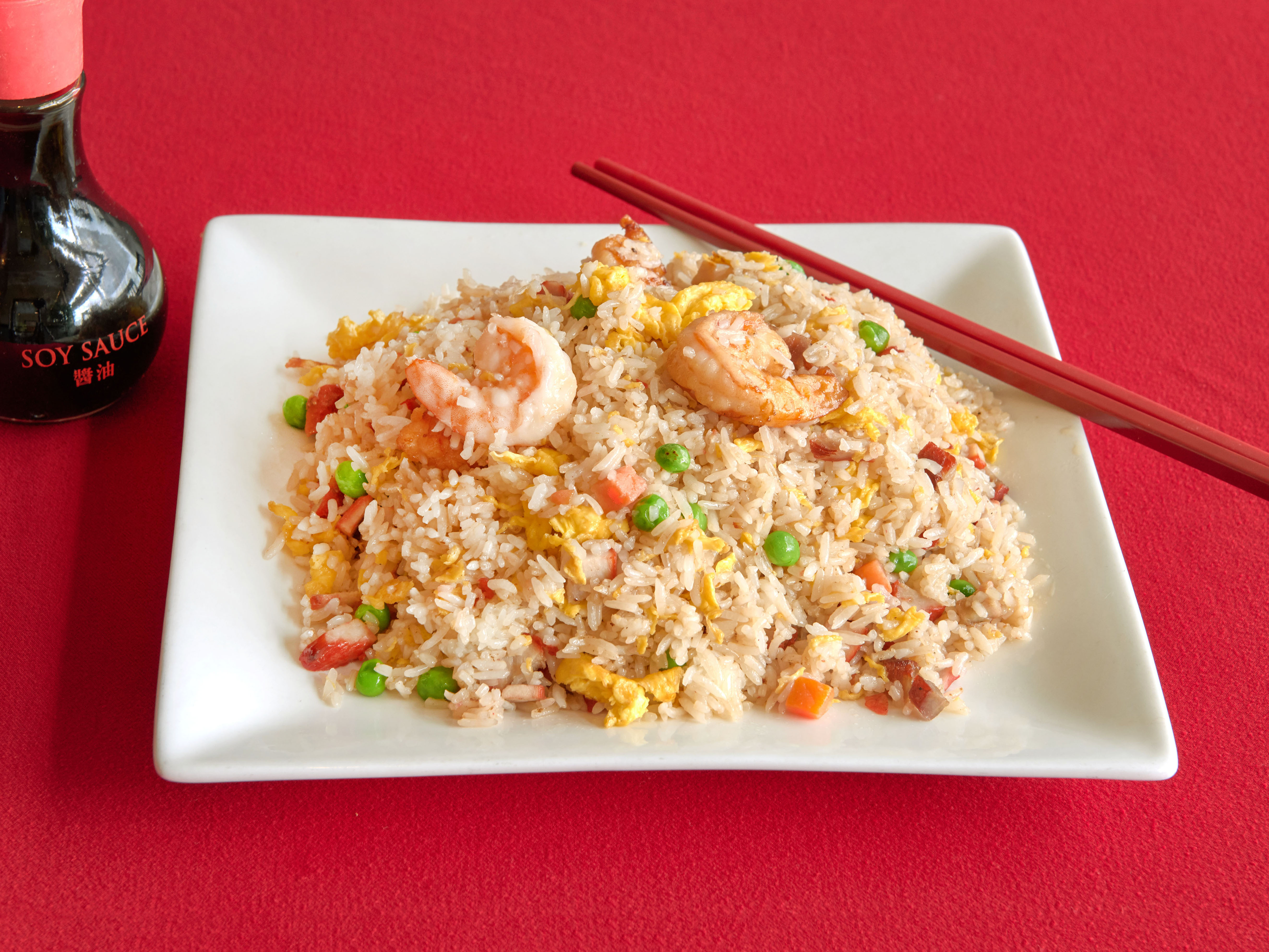 Order 615. Young Chow Fried Rice food online from Thien Hoang Restaurant store, Portland on bringmethat.com