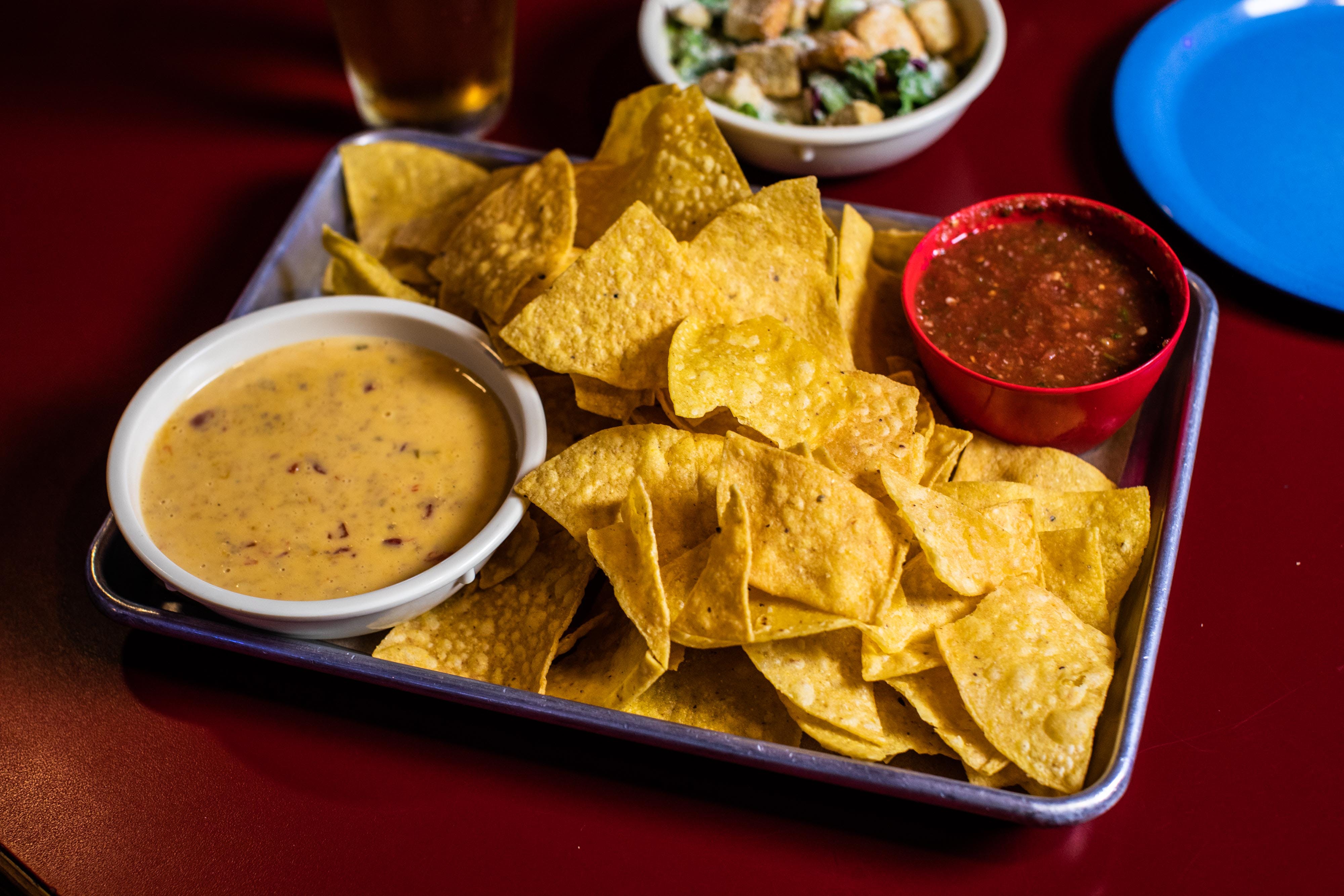 Order Chips, Queso & Salsa - Appetizer food online from Wings Pizza N Things store, Temple on bringmethat.com