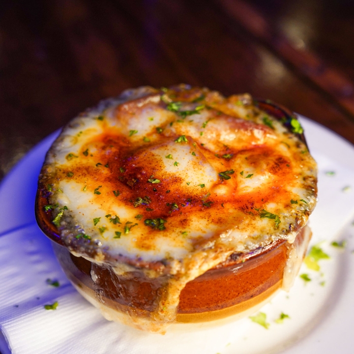 Order French Onion Soup food online from Shore House Bar & Grill store, Point Pleasant Beach on bringmethat.com