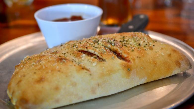 Order Basic Cheese Calzone (3PD) food online from Rockn Dough Pizza + Brewery store, Memphis on bringmethat.com