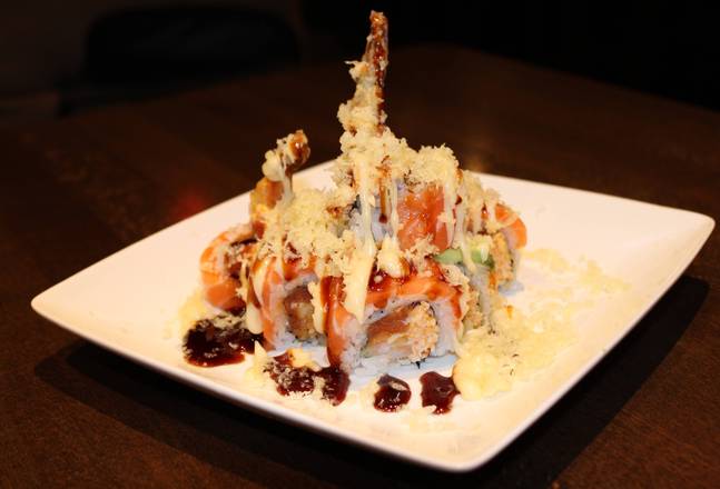 Order Creamy Salmon Roll food online from O2 Restaurant store, Simi Valley on bringmethat.com