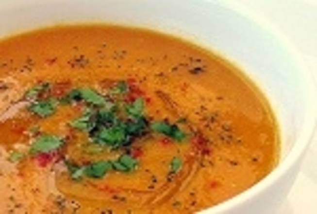 Order Sweet Corn Veg Soup food online from Mintt Indian Cuisine store, Pittsburgh on bringmethat.com