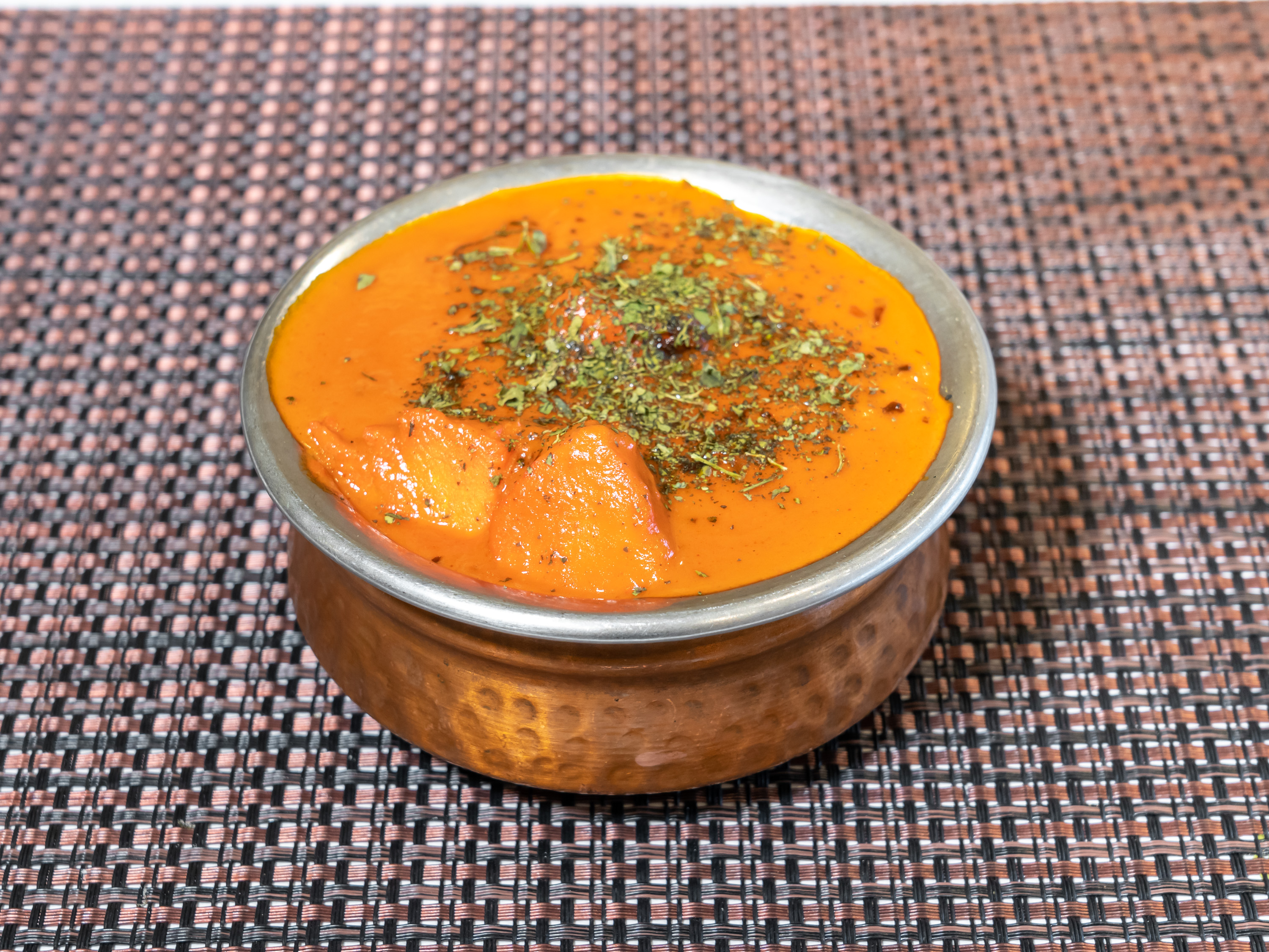 Order 24. Butter Chicken food online from New Little India store, Shelby Township on bringmethat.com