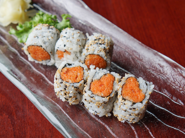 Order Spicy Tuna Maki Roll food online from Asuka sushi store, New York on bringmethat.com