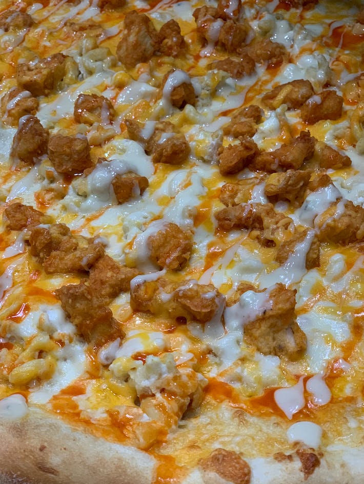 Order Buffalo Mac & Cheese Pizza - 14" food online from Brick 3 Pizza store, Milwaukee on bringmethat.com
