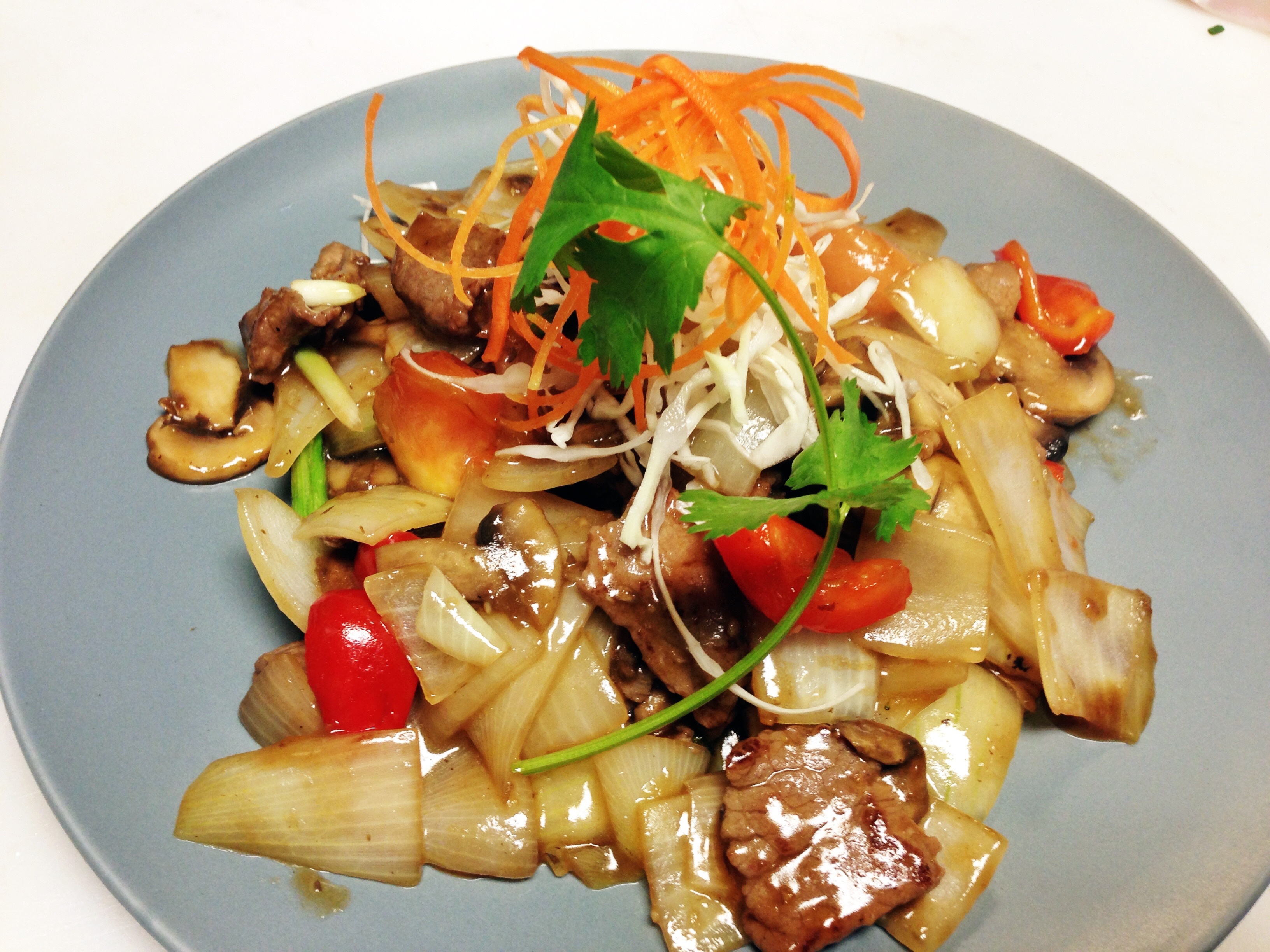 Order Mongolian Beef food online from Foo Asian Grill & Bubble Tea store, Irving on bringmethat.com