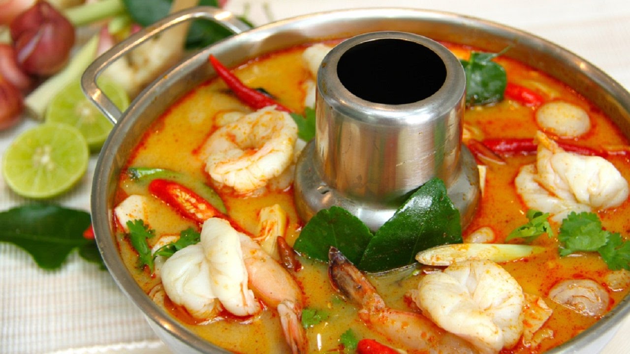 Order Seafood Tom Yum Soup food online from Sawaddee Thai Restaurant store, Las Vegas on bringmethat.com