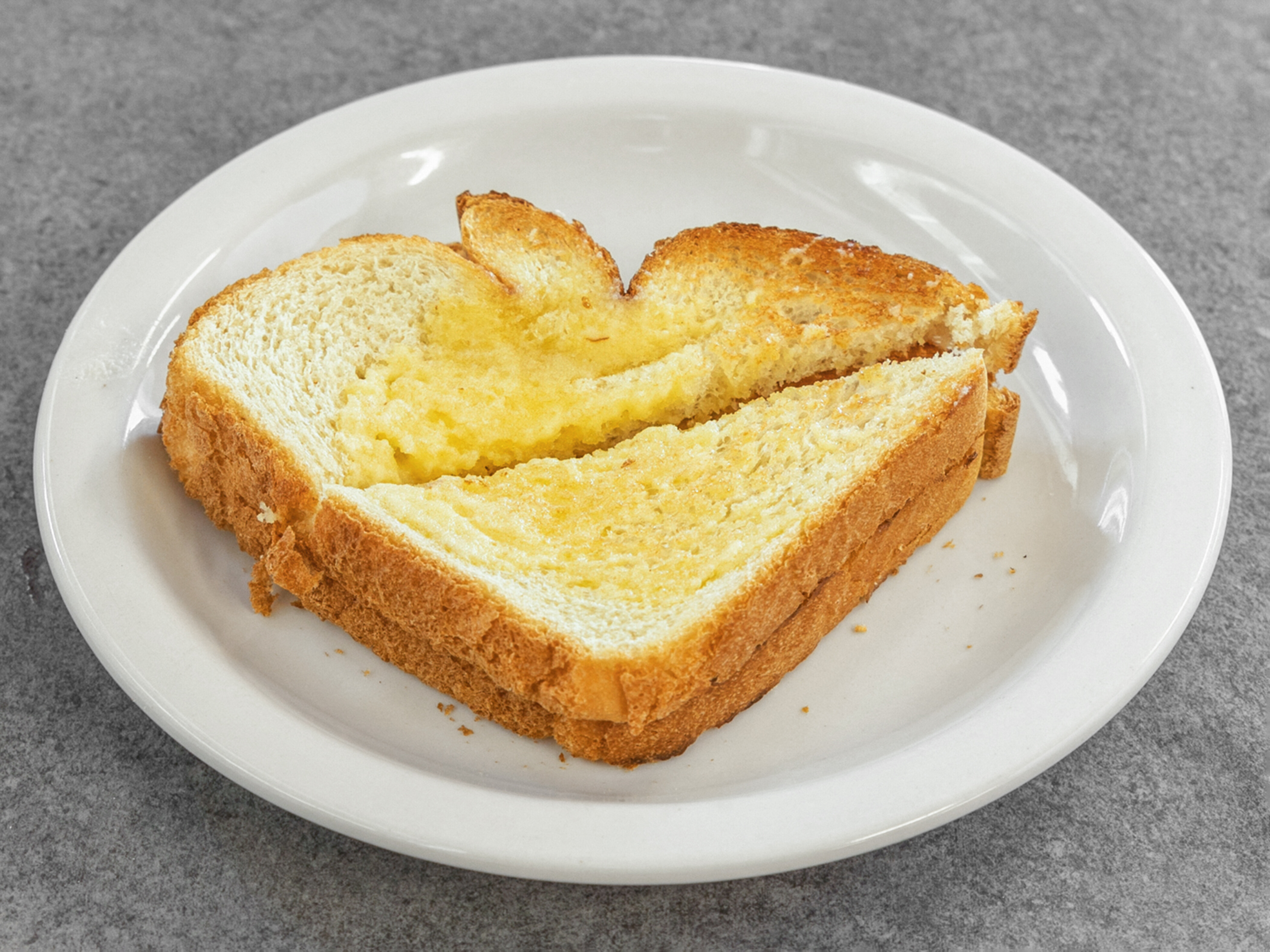 Order Toast food online from Lisa's 5th Street Diner store, Bowling Green on bringmethat.com