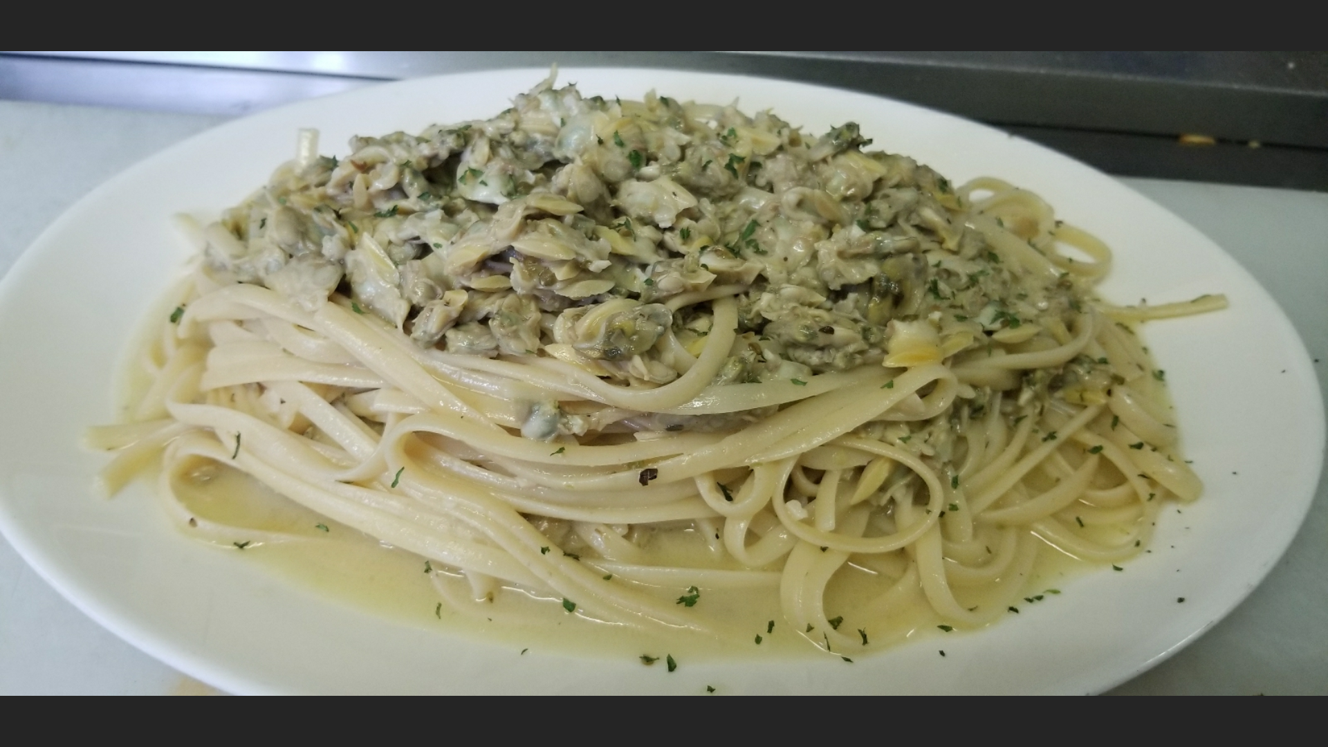 Order Pasta in Clam Sauce food online from Pompei Pizza store, Bayonne on bringmethat.com