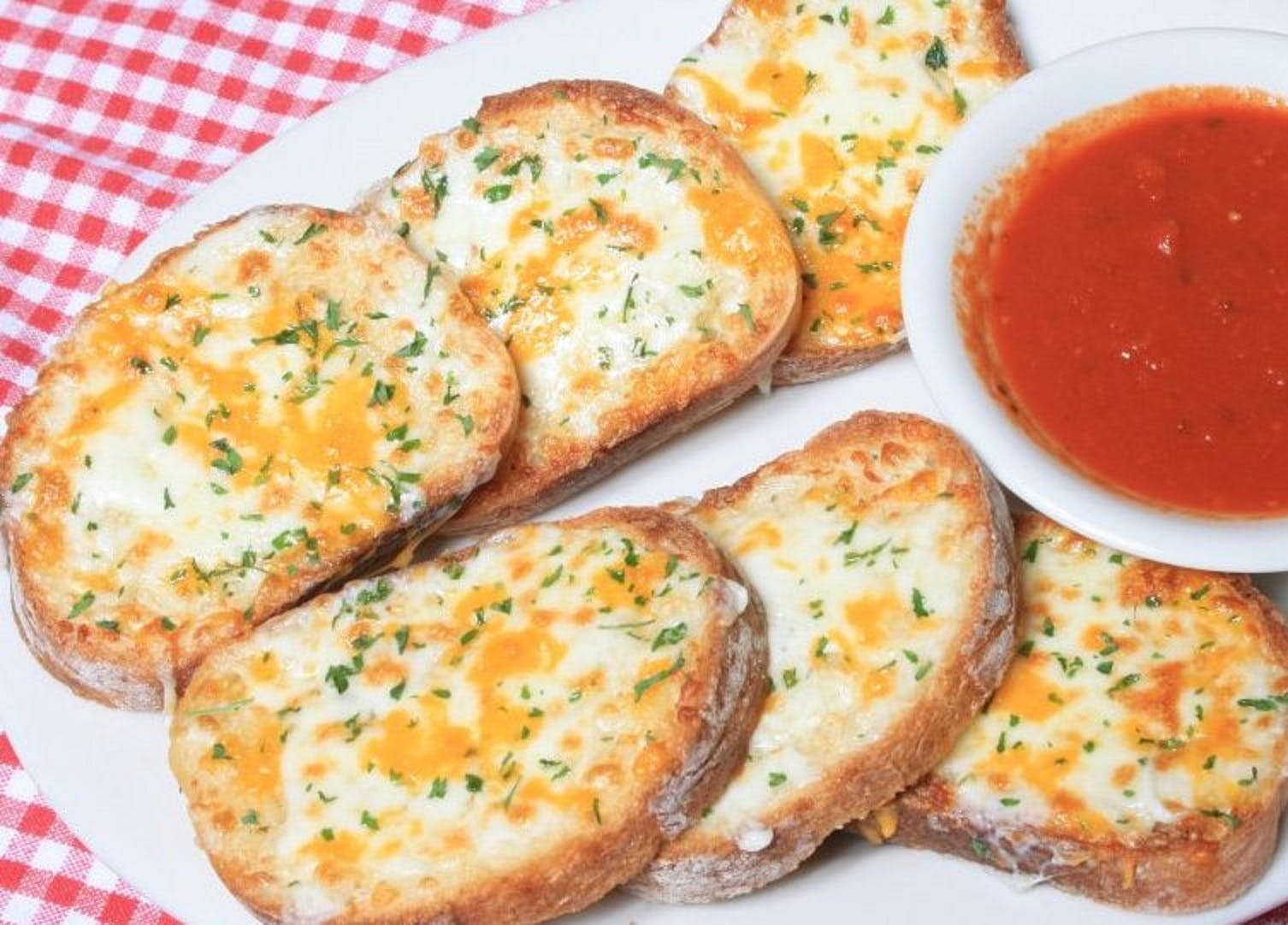 Order Garlic Cheese Bread - Regular food online from Sammy Pizza & Restaurant store, Elk River on bringmethat.com