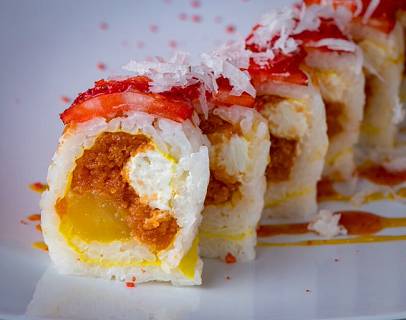 Order Tropical Roll food online from Sushi Runner Express store, South Miami on bringmethat.com