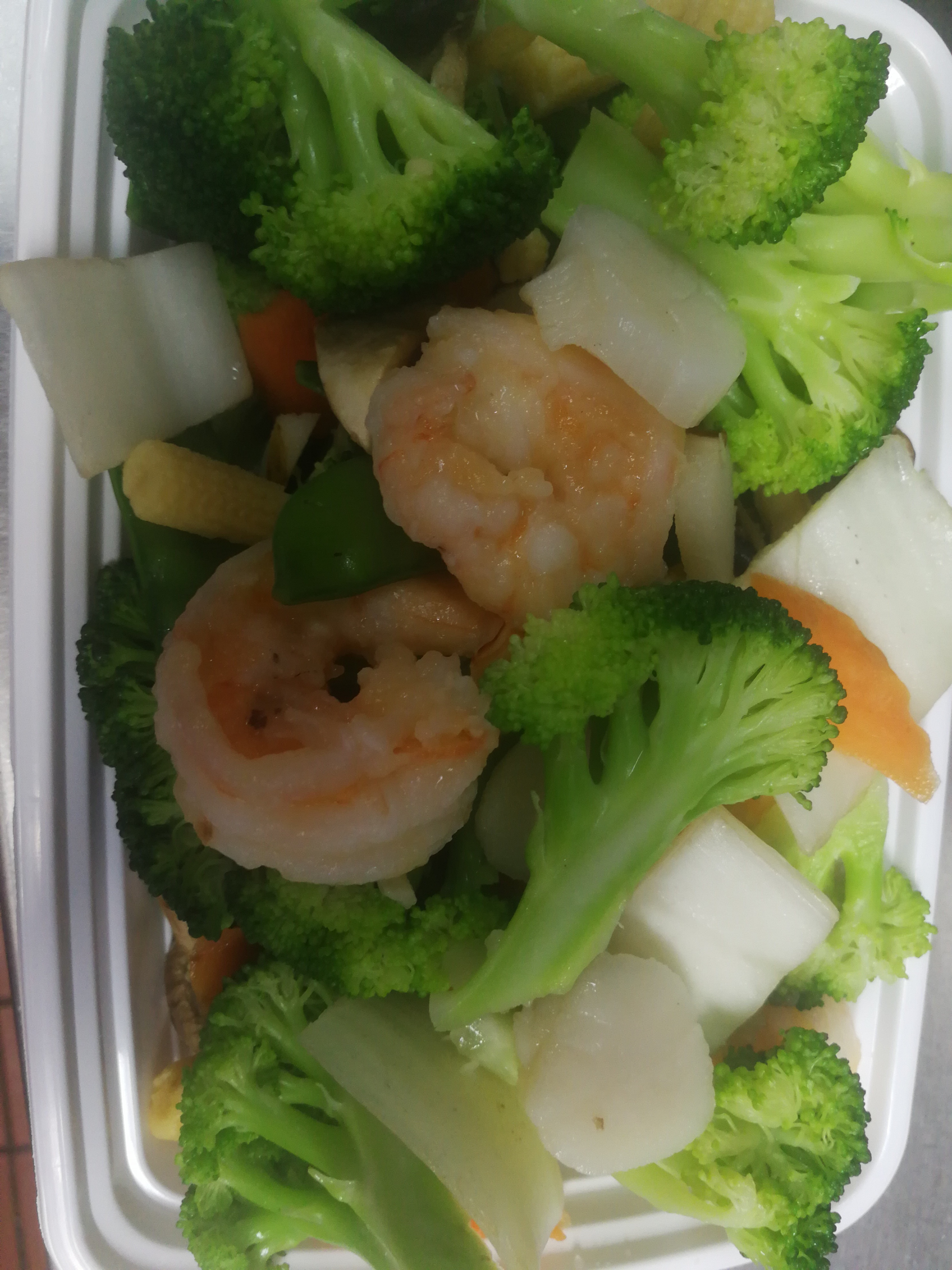 Order 47a. Steamed Shrimp and Scallop with Vegetable food online from Boulevard Chinese Restaurant store, Elmwood Park on bringmethat.com