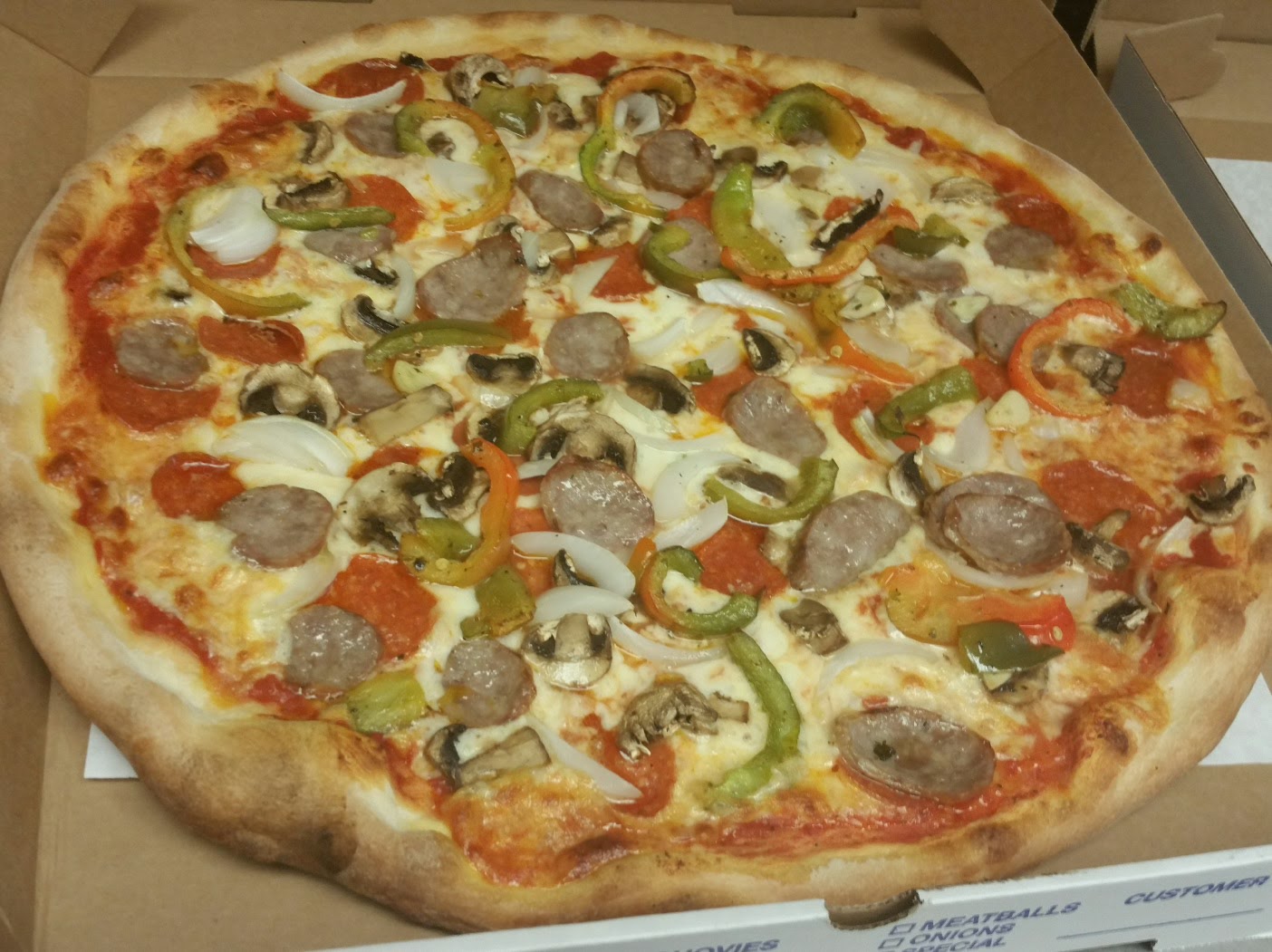 Order Everything Pizza food online from Pizzarelli's Pizza store, Scarsdale on bringmethat.com