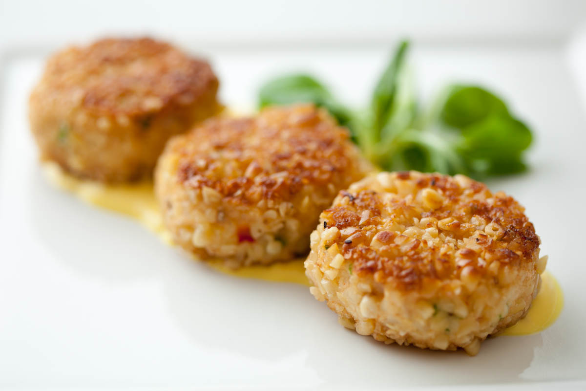 Order Crab Cakes food online from Antalia store, New York on bringmethat.com