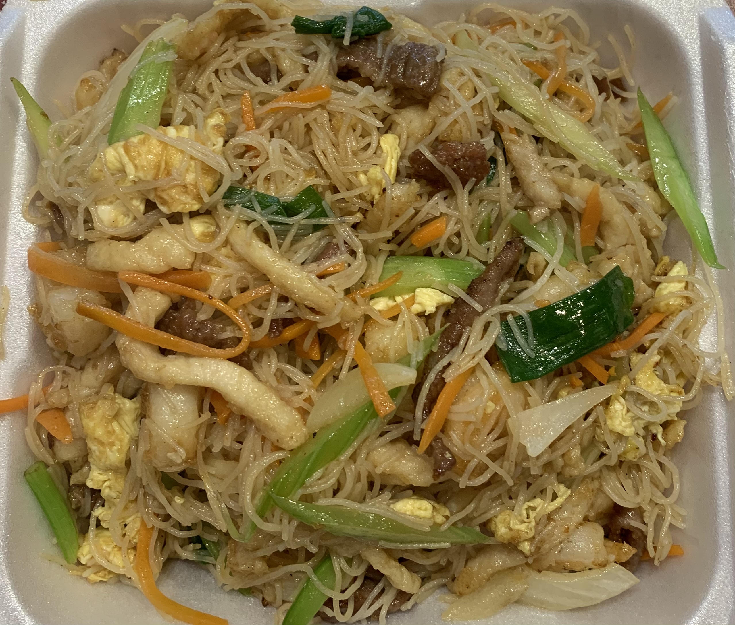 Order House Special Rice Noodle food online from Golden China store, Springfield on bringmethat.com